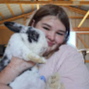 Meet your Posher, Lainey